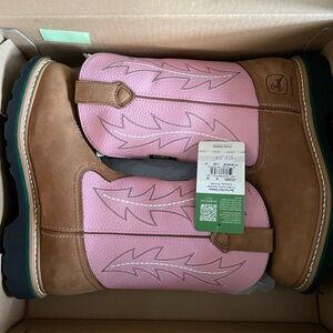 John Deere Women’s Pink and Tan Leather Boots